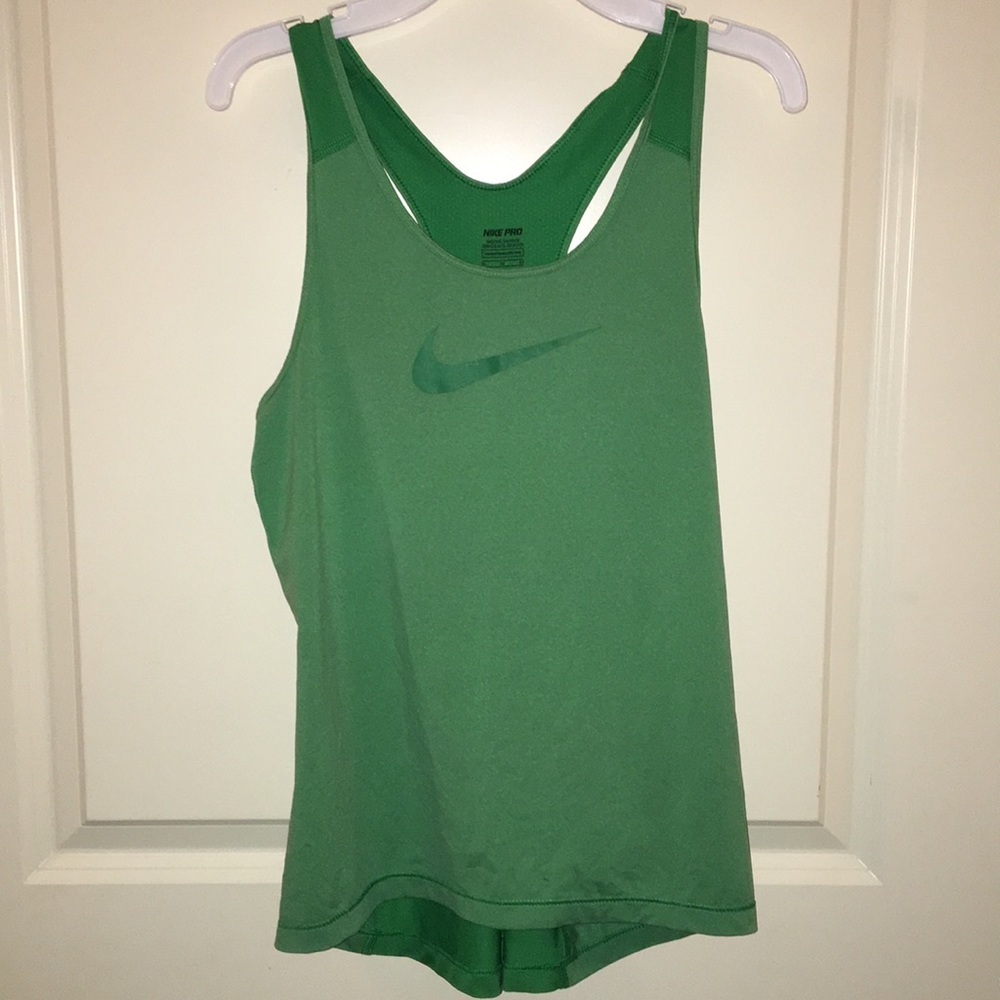 Nike workout tank top